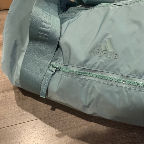 light blue gym bag